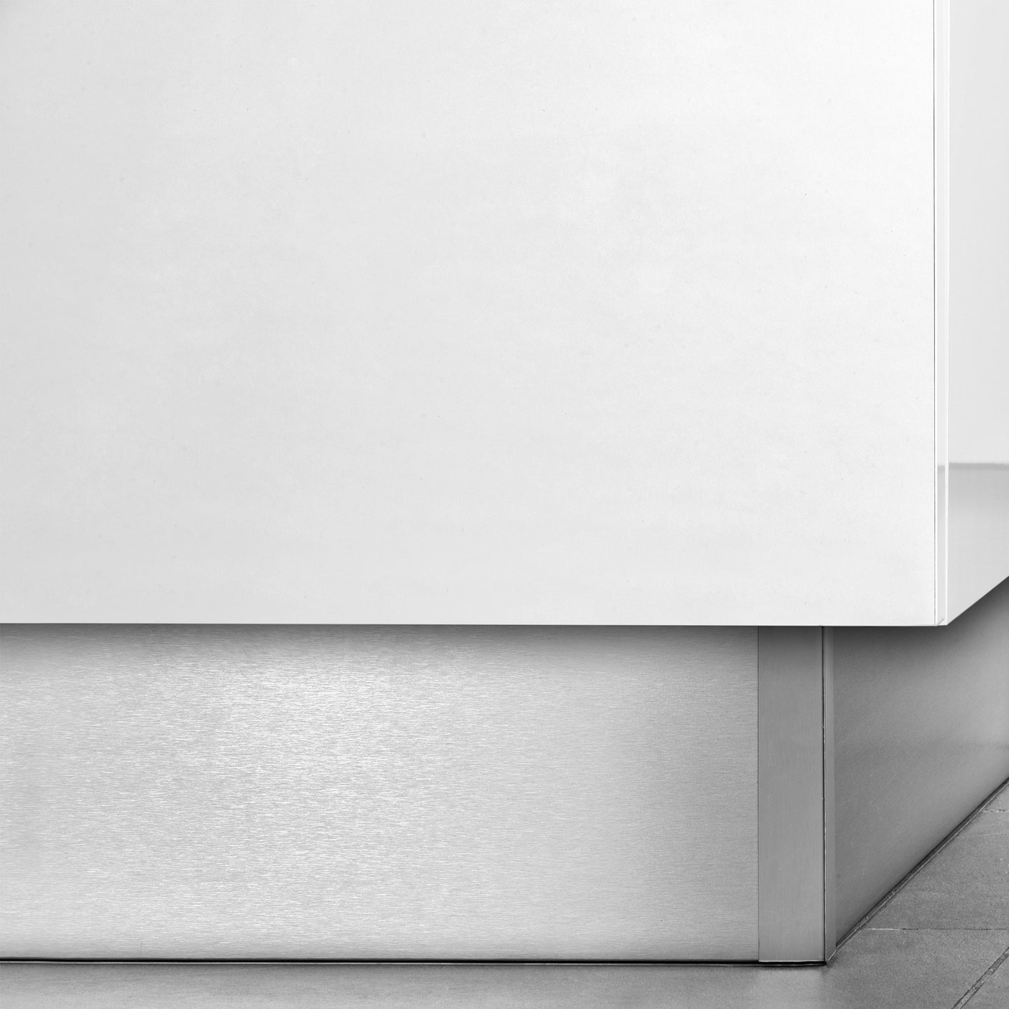 Emuca Lotto di 2 Zoccolo per cucina Plasline con accessori, altezza 150 mm, 2 barre lunghezza 2,35 m, Tecnoplastica, Anodizzato satinato
