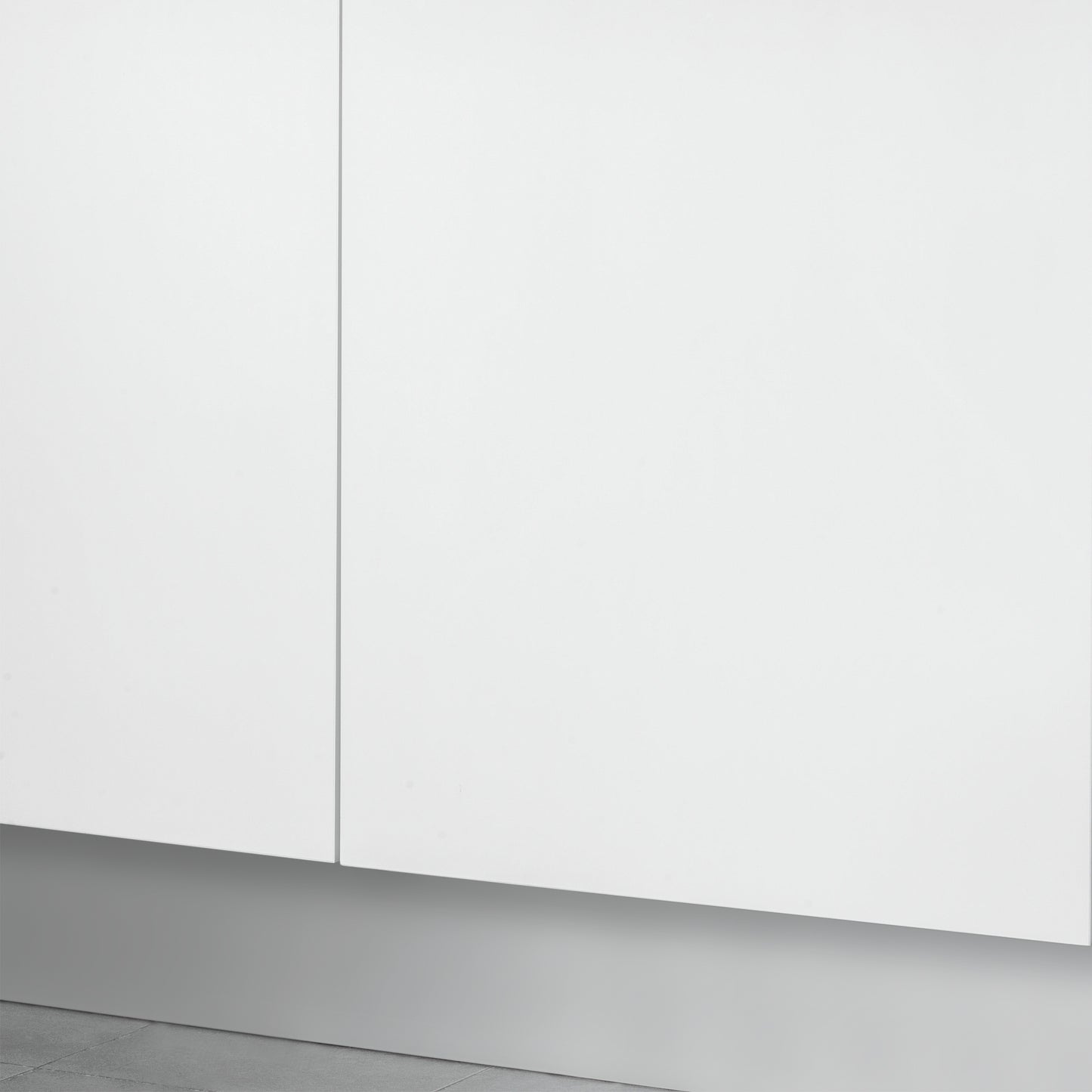 Emuca Lotto di 2 Zoccolo per cucina Plasline con accessori, altezza 150 mm, 2 barre lunghezza 2,35 m, Tecnoplastica, Anodizzato satinato