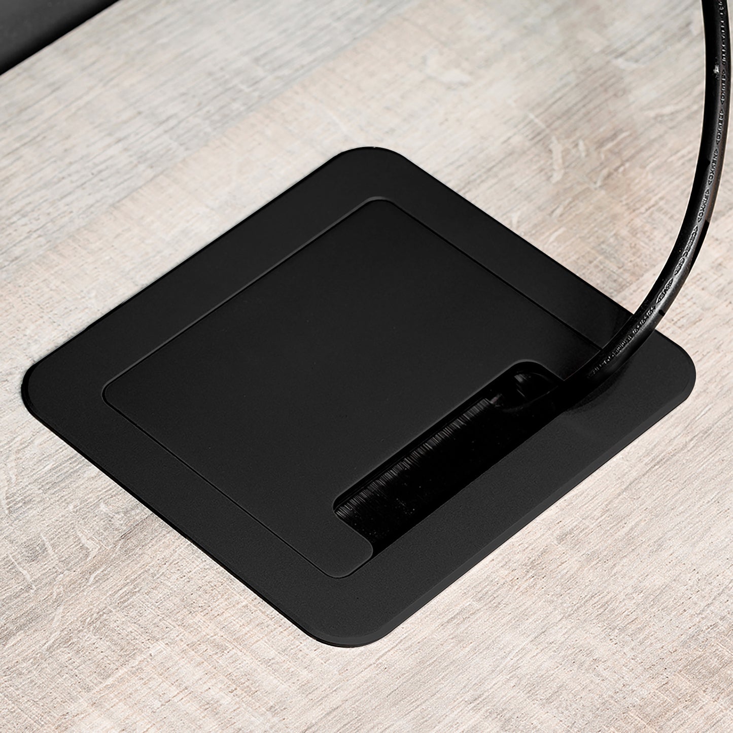 Emuca Multiconnettore da tavolo Atom 14, 130x115 mm, 1 presa Schuko, 2 USB tipo A, 1 HDMI, Acciaio e Tecnoplastica e Alluminio, Verniciato nero