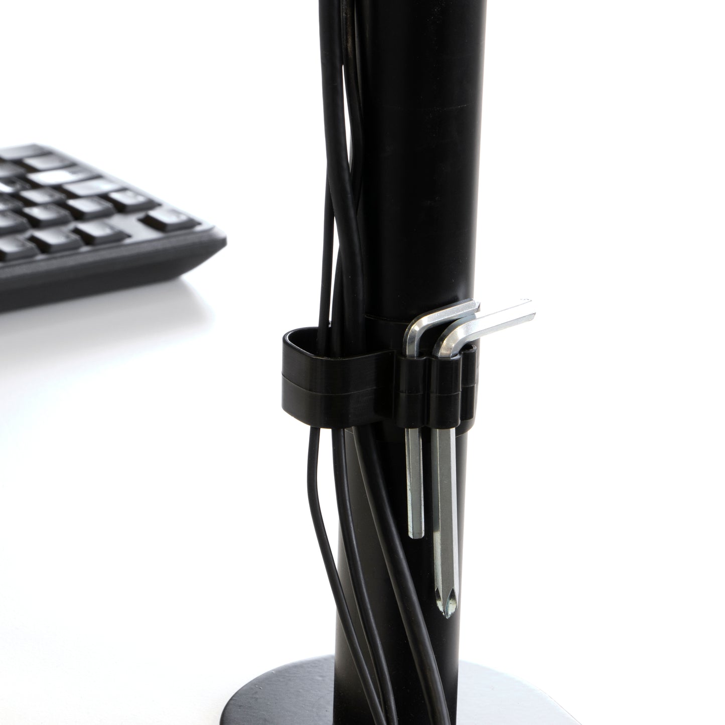 Emuca Supporto per monitor da tavolo inclinabile e girevole a 360°, doppio, acciaio, Verniciato nero