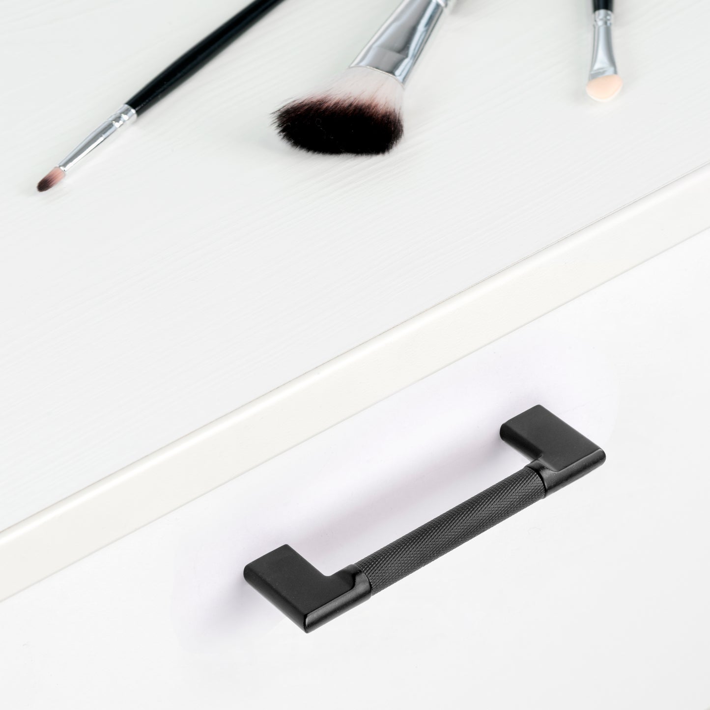 Emuca Lotto di 5 maniglie per mobili Sofia, L221mm, interasse 192mm, Alluminio, Verniciato nero