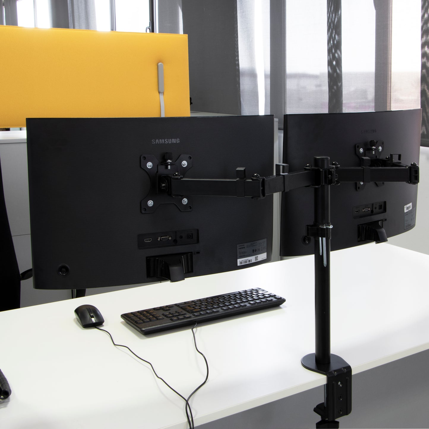 Emuca Supporto per monitor da tavolo inclinabile e girevole a 360°, doppio, acciaio, Verniciato nero