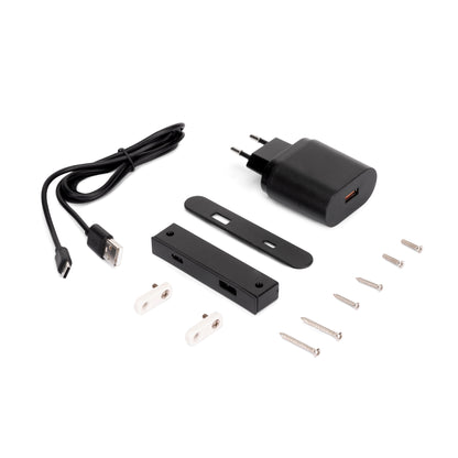 Emuca Connettore USB A e C per la ricarica di Lynx, 81x12 mm, per montaggio a incasso o in superficie, Tecnoplastica, Nero