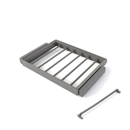 Emuca Kit  portapantaloni a 7 aste e telaio regolabile Quartz per armadi, chiusura ammortizzata e estrazione totale, modulo 70 cm, finitura Titanio